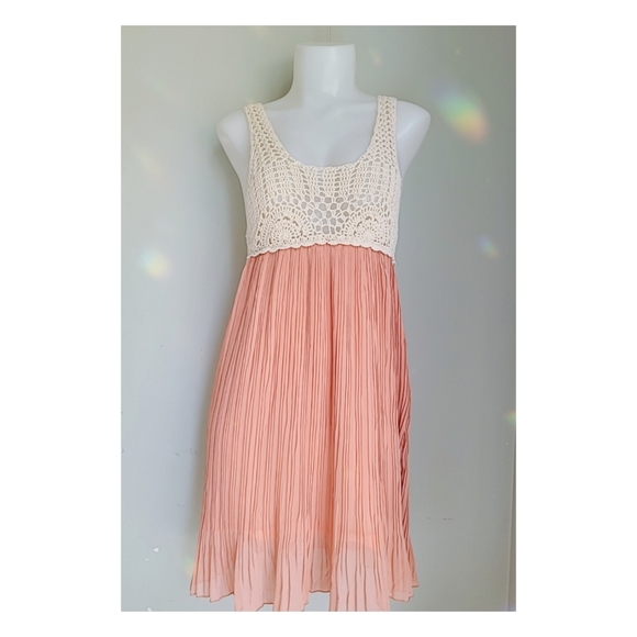 Knit and Chiffon Dress 🤩 - Picture 2 of 6